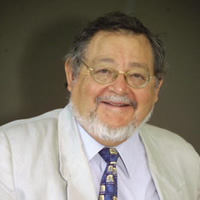 GUSTAVO VINIEGRA GONZÁLEZ